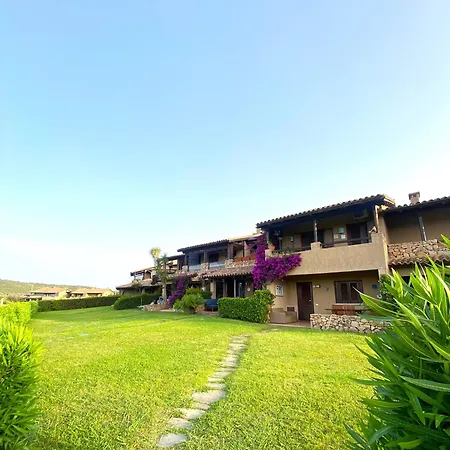 Vela Blu 3* Marinella (Sardinia)