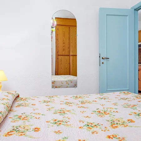Villaggio Marineledda Гостевой дом