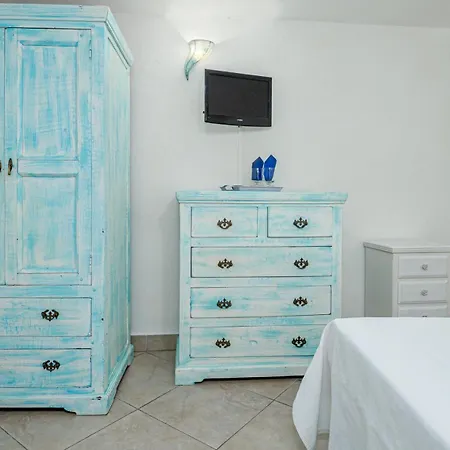 Villaggio Marineledda Гостевой дом