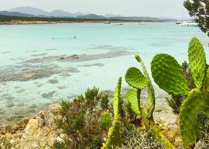 Vela Blu 3* Marinella (Sardinia)